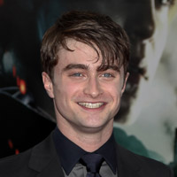 Daniel Radcliffe Storms Broadway in ‘The Cripple of Inishmaan’